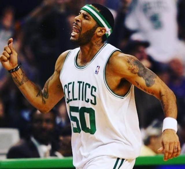 拉菲尼亚替补，弗里克：他没事，但我们也必须照顾好他（弗里克谈拉菲尼亚未首发：状态无碍，但仍需保护）