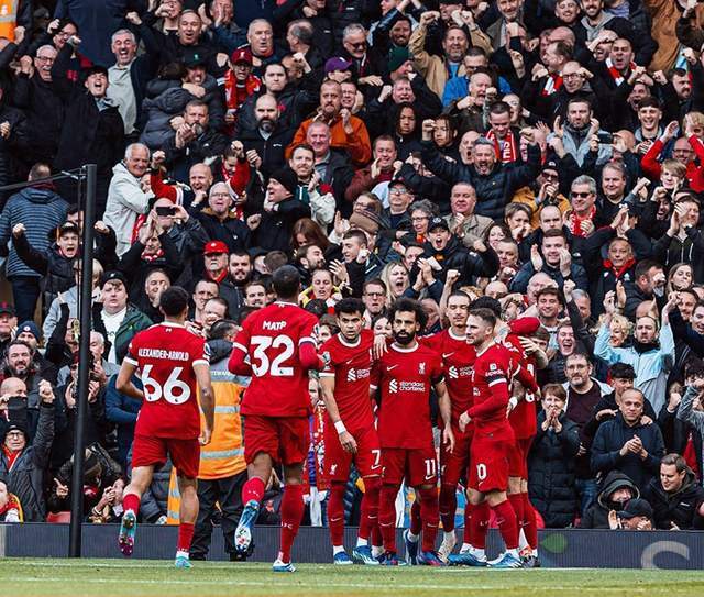 禁区爆射破门，39岁胡尔克达成生涯500球里程碑（39岁胡尔克禁区重炮得分，职业生涯进球数突破500大关）