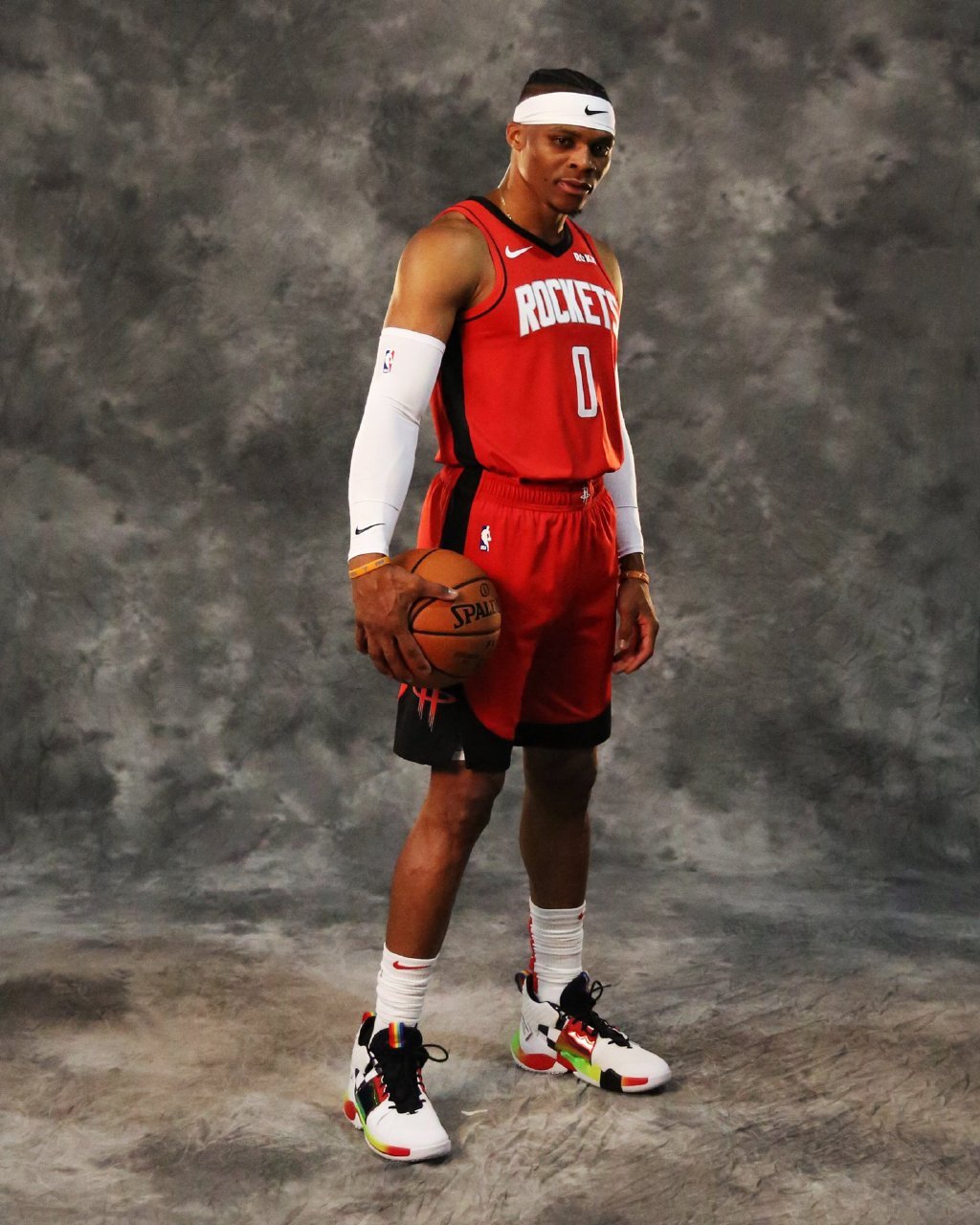 巴塞罗那在逆境中重振旗鼓，佩德里与拉菲尼亚成关键（巴萨逆境反弹，佩德里与拉菲尼亚成致胜功臣）